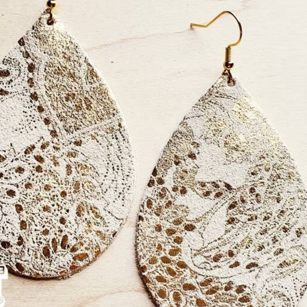 Leather Teardrop Earrings Gold and White Paisley - Picture 1 of 1